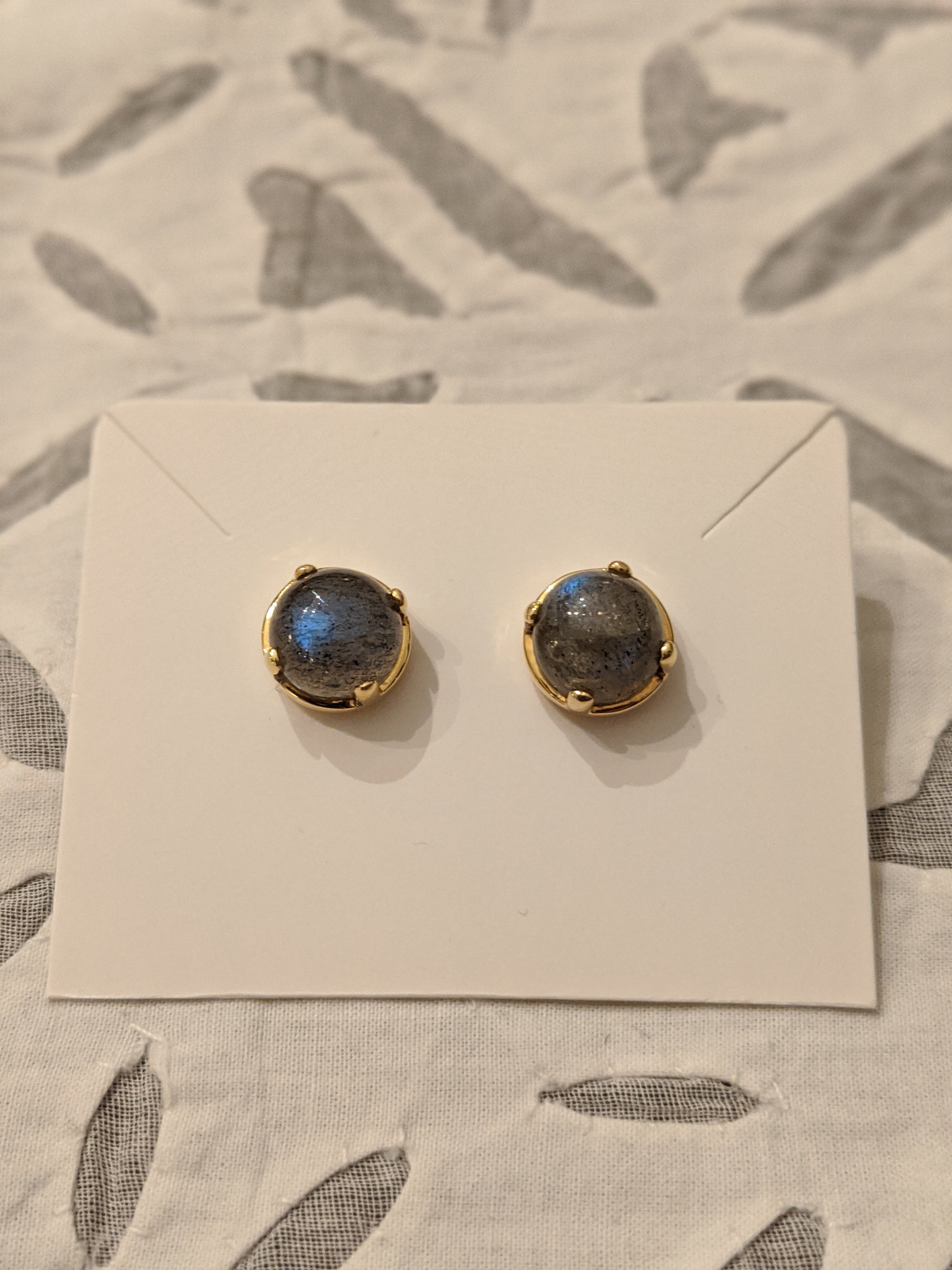 EDO Stud Earring with Labradorite Stone in Gold